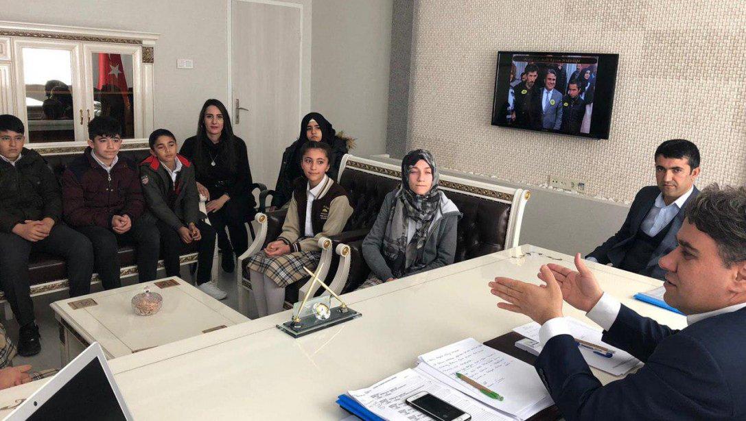 Bismil Tepe İmam Hatip Ortaokulu Öğrencilerinden İlçe Milli Eğitim Müdürümüz Aydın Aka Ziyaret